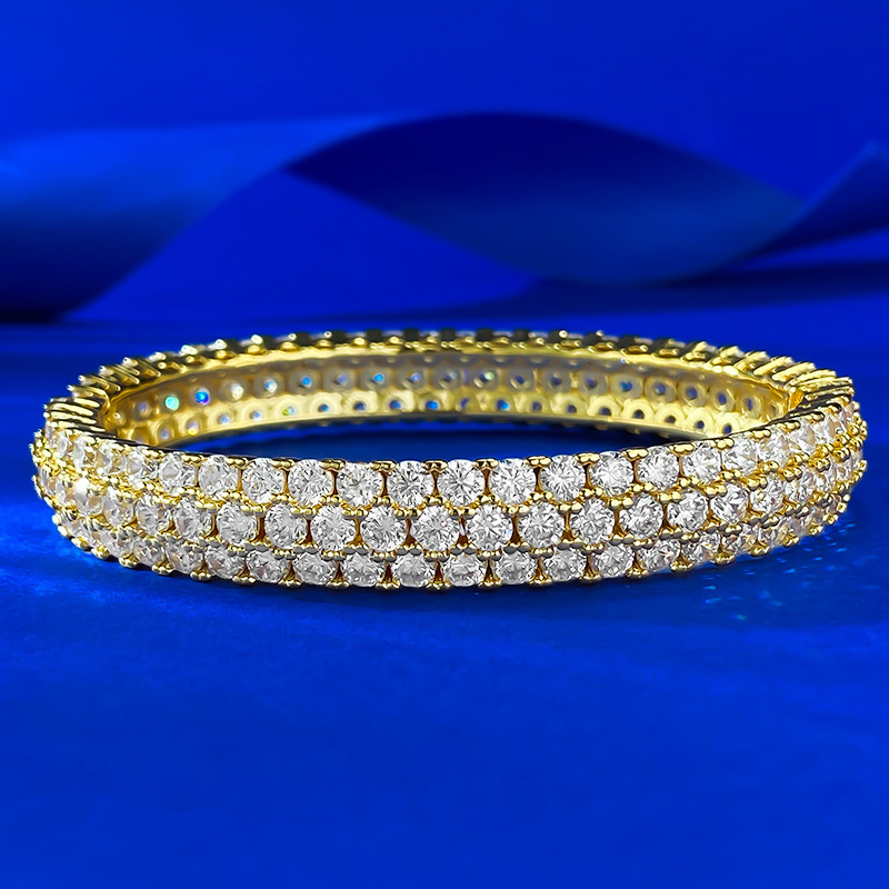 Luxury Pavé Bangle - Premium Metal